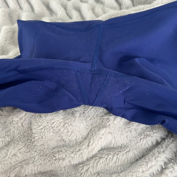 Lulu Lemon Blue Leggings - Picture 4 of 5